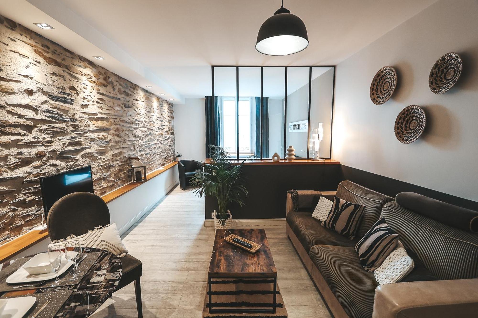 Suit'Home Commerce Angers Exterior foto