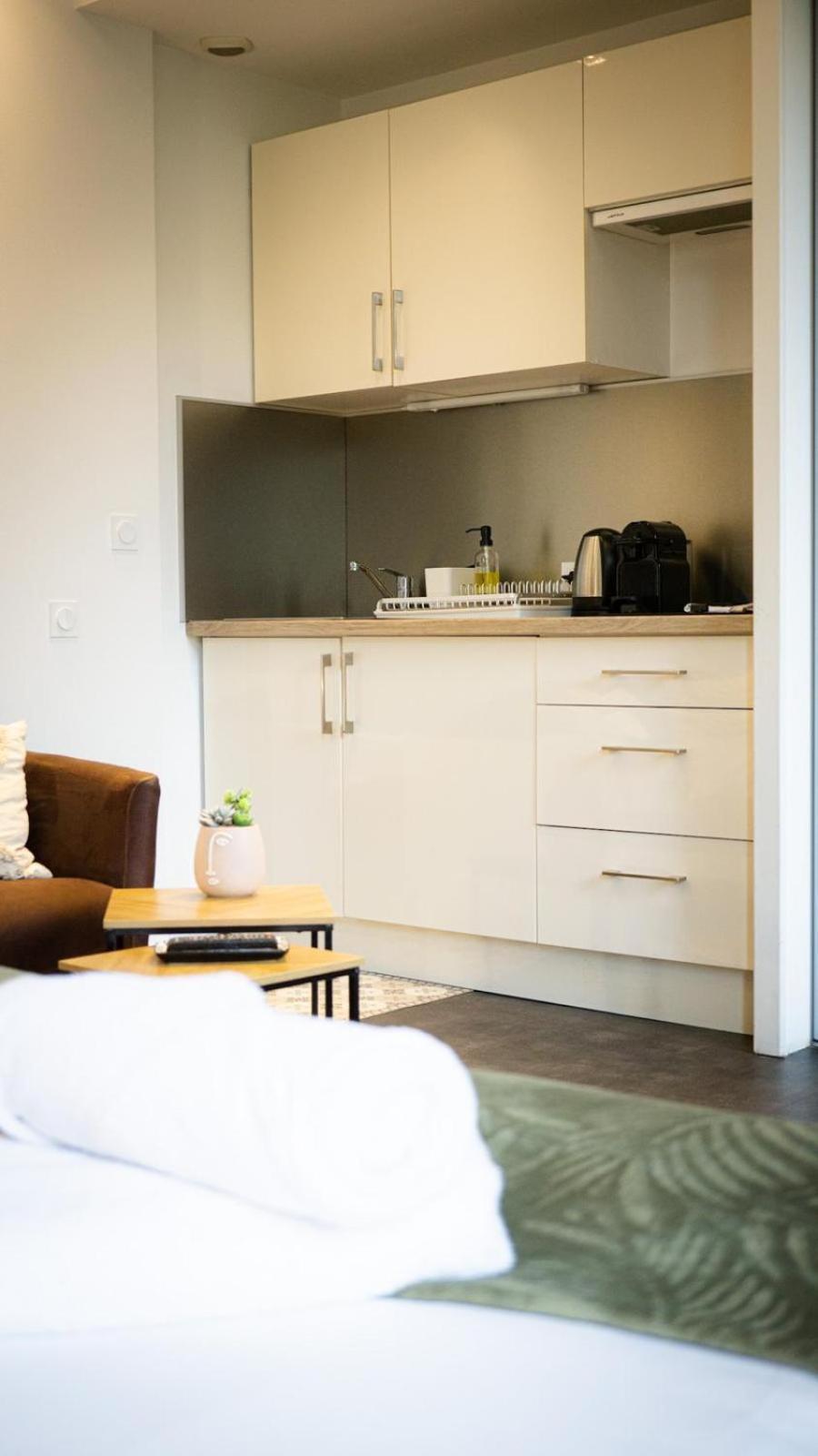 Suit'Home Commerce Angers Exterior foto